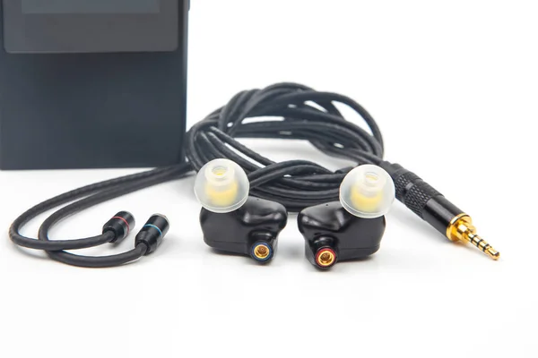 Ušní Sluchátka Pro Přehrávač Audio Zvuk Moderní Vybavení Pro Milovníky — Stock fotografie