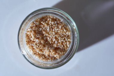 Cam kavanozdaki mısır ezmesi. Yüksek kalite fotoğraf