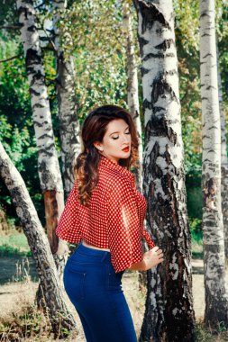 Bayan pin-up tarzı poz