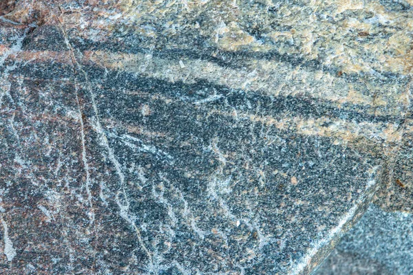 Hintergrund und Struktur der Steinoberfläche mit Moos und Flechten — Stockfoto