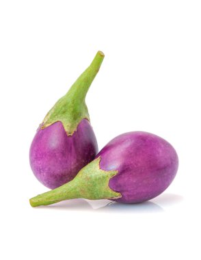 Patlıcan, Sağlıklı ve lezzetli organik çiğ patlıcan sebze 