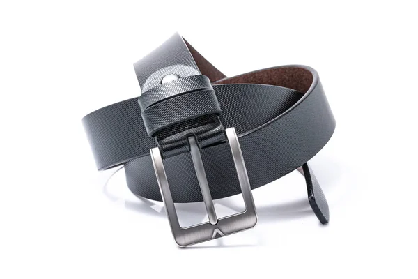 Cinturão preto isolado sobre fundo branco. Conceito de moda . — Fotografia de Stock
