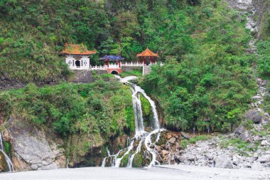 Changchun (ebedi bahar) tapınak Taroko Milli Parkı, Hualien, Tayvan