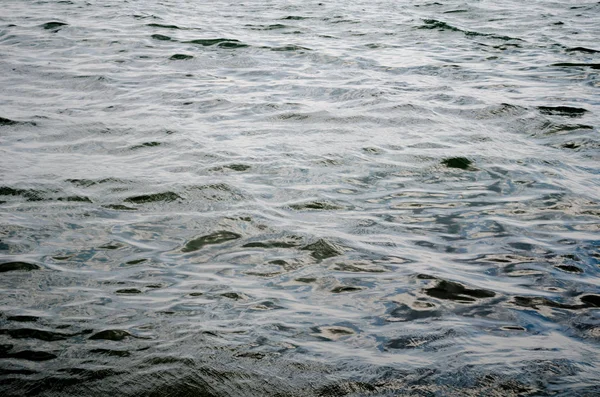 Dunkelblauer Hintergrund Der Wasseroberfläche Oberflächenstruktur Des Ozeanwassers Tiefseewellen — Stockfoto