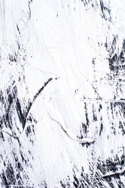 Beyaz çimento arka plan geniş fırça darbeleri ile boyalı