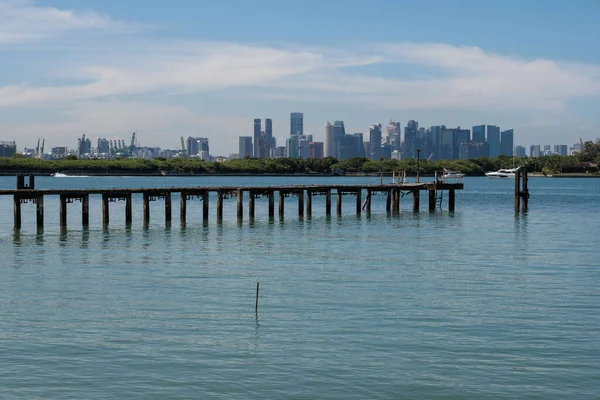 Singapore Skyline Sett Utifrån John Island Och Offshore Söder Singapore — Stockfoto