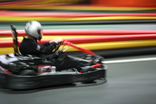 Cards Fährt Mit Hohem Tempo Auf Karts Rennen Auf Der — Stockfoto