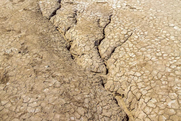 Seca Terra Rachada Seca Rachaduras Barro Problema Escassez Água Calor — Fotografia de Stock