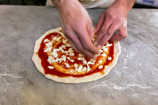 Cocinar Pizza Panqueque Para Pizza Untada Con Salsa Tomate Ketchup — Foto de Stock