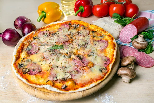 Pizza Salami Sausage Mushrooms Tomatoes Sweet Pepper Cheese Thin Cake — Stock Photo, Image