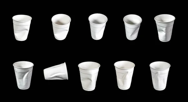 Set Carta Monouso Bianco Accartocciato Tazza Plastica Isolata Sfondo Nero — Foto Stock