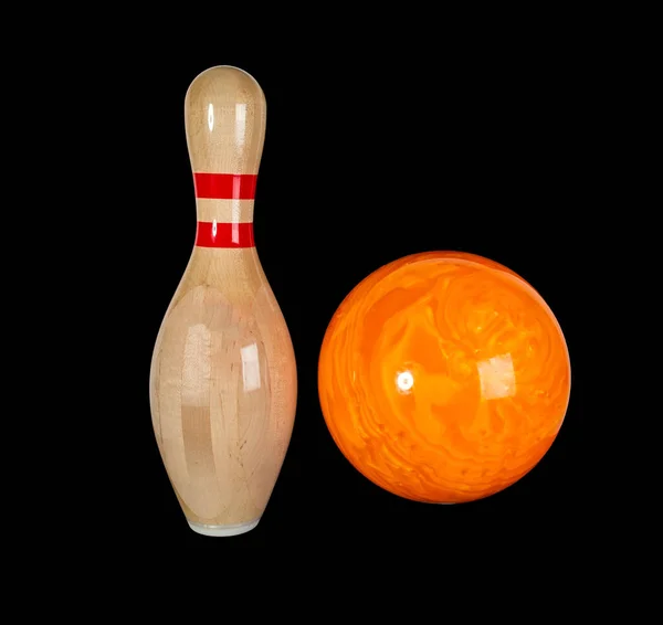 Alfiler Madera Para Bolos Aislado Sobre Fondo Negro Bolos Bola — Foto de Stock