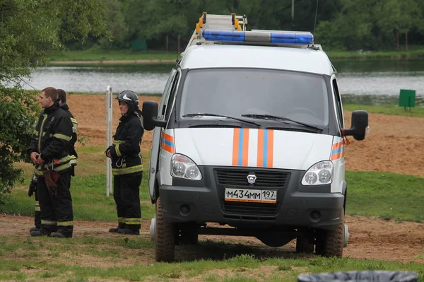 Rescue Car Arrive Emergency Call May 2015 Moscow — Stock Photo, Image