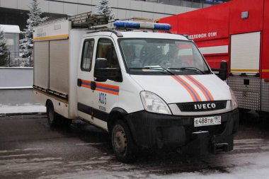 Moskova (önden görünüm bir eğitim kazasında 19 Aralık 2017 üzerinde otomobili Rus kurtarma)