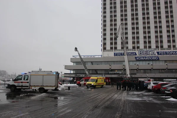 Vehicule Speciale Ale Orașului Moscova Locul Unui Incendiu Formare Clădirea — Fotografie, imagine de stoc