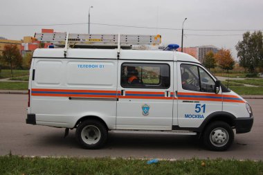 Rus kurtarma araba Bakanlığı acil durum, Rusya / yol trafik kazası Moskova'da 13 Ekim eğitim