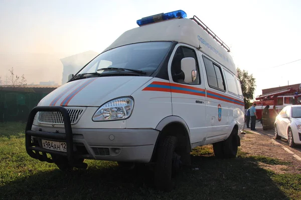 Laboratorium Kryminalistyczne Ekspertów Działa Pożarze Ognia Dom Handlowy Severyane Krasnodar — Zdjęcie stockowe