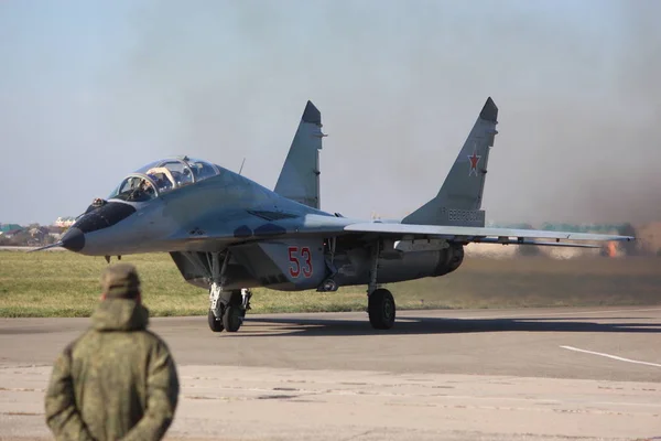 Listopadu 2018 Stíhačky Mig Zahajuje Turbín Airshow Krasnodar — Stock fotografie