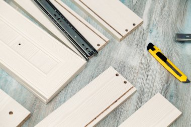 Başucu, araçları ve malzemeleri, tam çekiş topu kılavuzları ve ahşap yan montaj