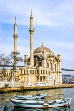 Boğaz kıyısındaki Ortaköy Camii. Istanbul.