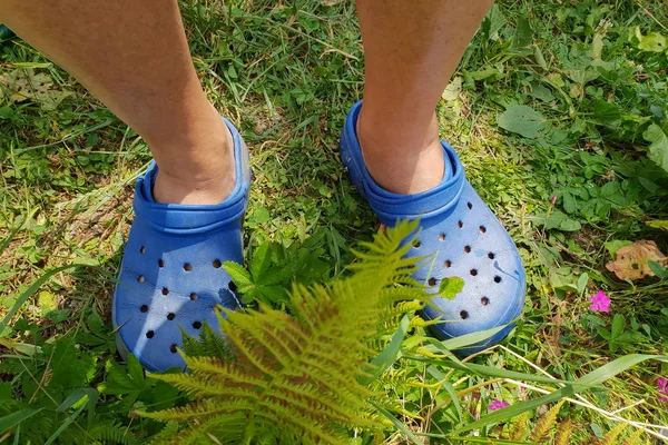 Pies Galoshes Azules — Foto de Stock