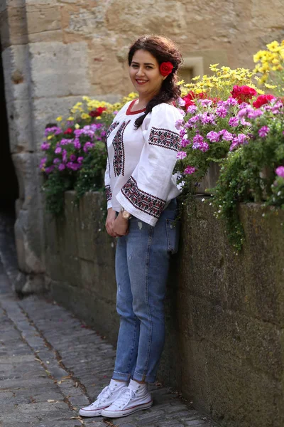 Genç bir kızın portresi