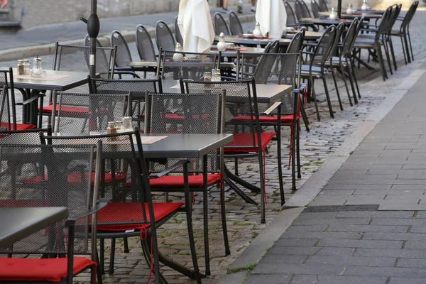 Street restaurant / Cozy street restaurant