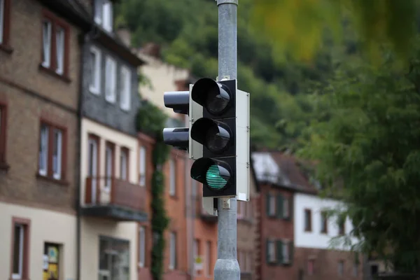 Grün Ampel Der Kreuzung Installiert — Stockfoto