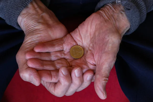 Rente Euro Den Händen Des Alten Mannes — Stockfoto