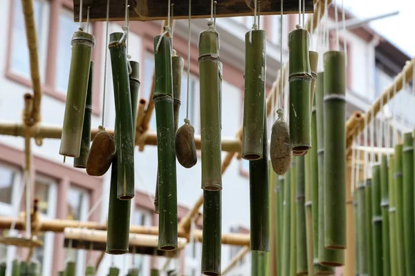 Tubos Bambu Verde Pendurar Torno Casa — Fotografia de Stock