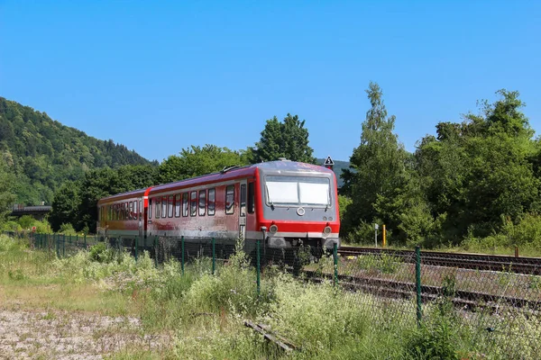 Региональный Поезд Двух Вагонов Германии — стоковое фото