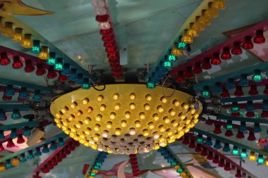 Atlıkarınca ışık aydınlatma