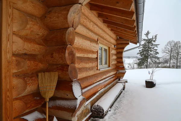 Le sauna est sain. Sauna finlandais à vapeur sèche chaude — Photo