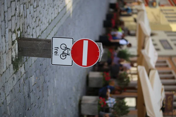 Señal Tráfico Pasaje Prohibido Texto Alemán Disponible —  Fotos de Stock