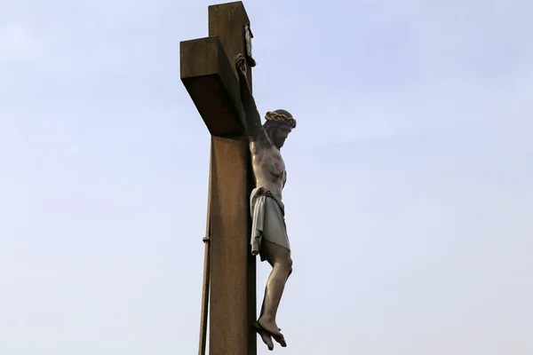 Jezus Christus Gekruisigd Een Oude Houten Sculptuur — Stockfoto