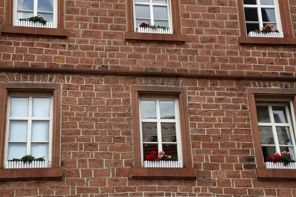 Mur Cegły Domu Windows — Zdjęcie stockowe