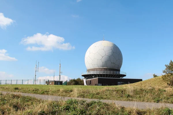 Знаменитий Радар Куполом Wasserkuppe Гору Німеччина — стокове фото