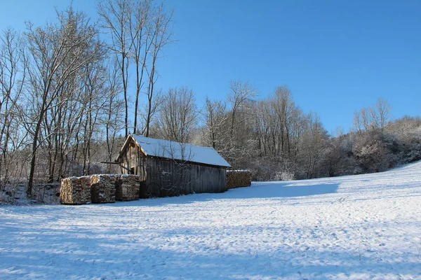 Wioska Zimą Wiejskiego Krajobrazu — Zdjęcie stockowe