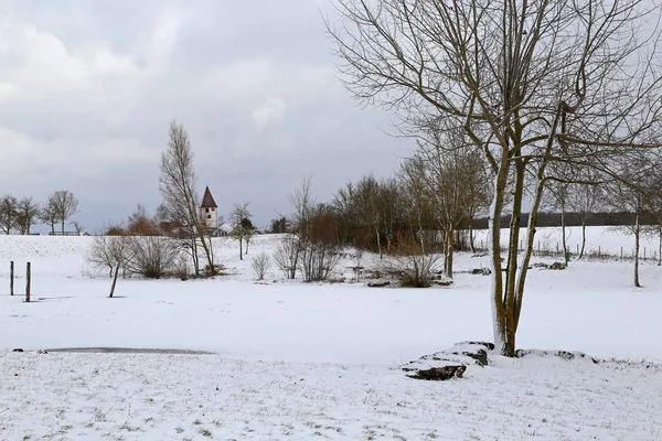 Zimowy Krajobraz Wiejski Polem — Zdjęcie stockowe