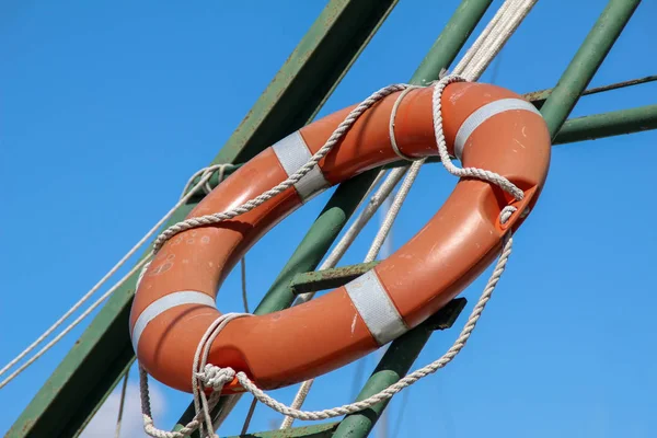 Rode Cirkel Het Strand Van Zee — Stockfoto