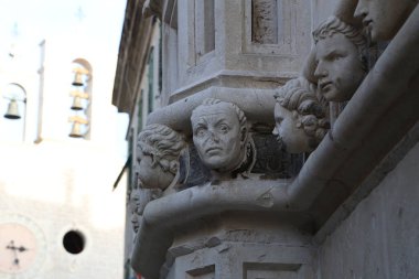 Sibenik, Hırvatistan-16 Haziran 2019: Sibenik'teki St James Katedrali'nin görünümü, Hırvatistan'daki Unesco dünya mirası