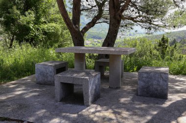 Yolcuların yol da dinlendirmeleri için bir yer