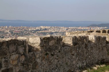 Klis, Hırvatistan - Juny 12, 2019: Split Klis Kalesi yakınında