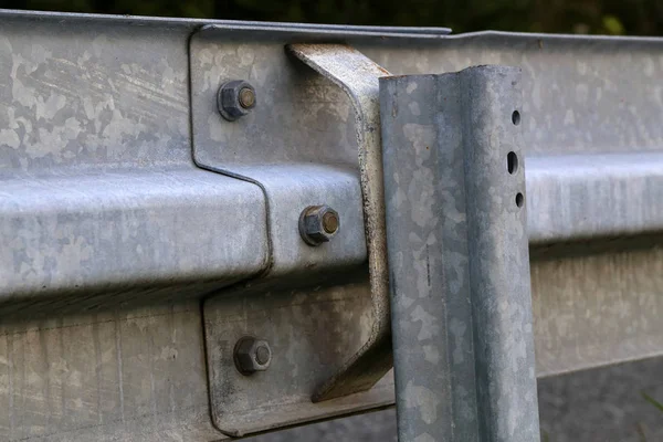 Barrier, designed to prevent the exit of the vehicle from the curb or bridge — Stock Photo, Image