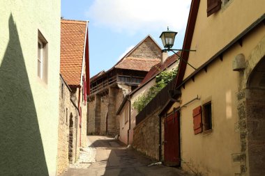 Almanya 'nın Rothenburg ob der Tauber şehrinin boş sokakları