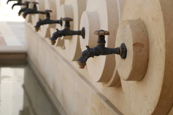 Close Row Water Taps — Stock Photo, Image