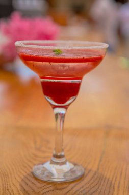 Taze kokteyl hazır.