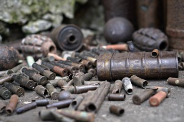 El bombası ve makineli tüfek teyp kartuşları askerlik geçmişi. Siyah Arkeoloji. II. Dünya Savaşı ve, yapılarının. SSCB Büyük Vatanseverlik Savaşı
