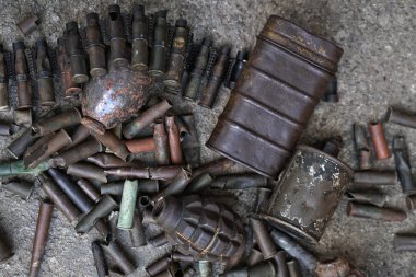 El bombası ve makineli tüfek teyp kartuşları askerlik geçmişi. Siyah Arkeoloji. II. Dünya Savaşı ve, yapılarının. SSCB Büyük Vatanseverlik Savaşı