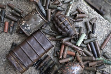 El bombası ve makineli tüfek teyp kartuşları askerlik geçmişi. Siyah Arkeoloji. II. Dünya Savaşı ve, yapılarının. SSCB Büyük Vatanseverlik Savaşı